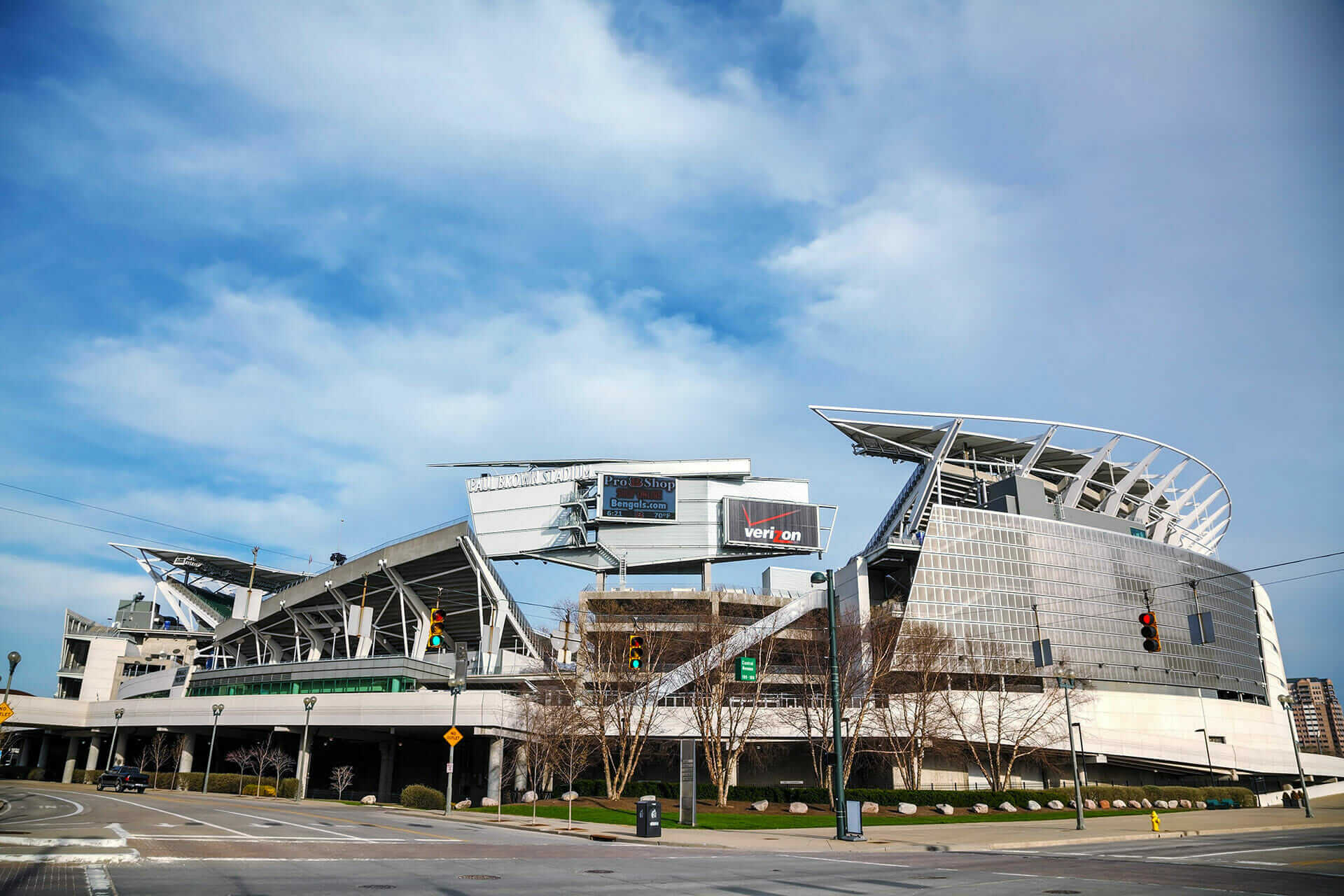 Mike Brown’s Bengals Win AFC; Garner Respect in Super Bowl Nail-Biter