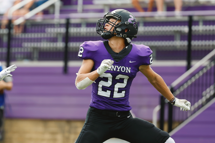 Zachary Kim looks in a pass in his game against Wittenberg.