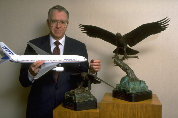 FRANK SHRONTZ, CEO OF BOEING IN SEATTLE (Photo by Reuter Raymond/Sygma via Getty Images)